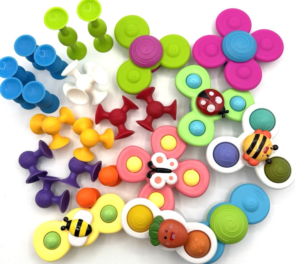 Fat Brain Toys Whirly Squigz Suction Little Brainies Suckers Lot of 25